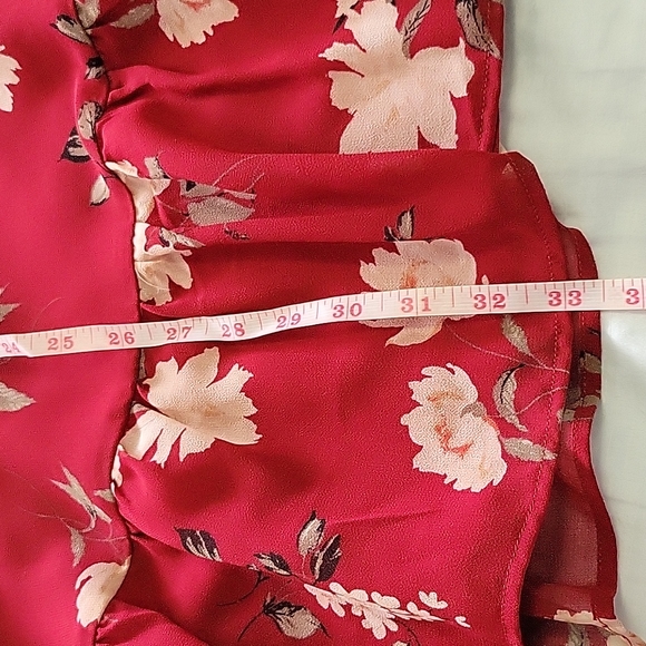 Mint condition flowery dress - Picture 10 of 11